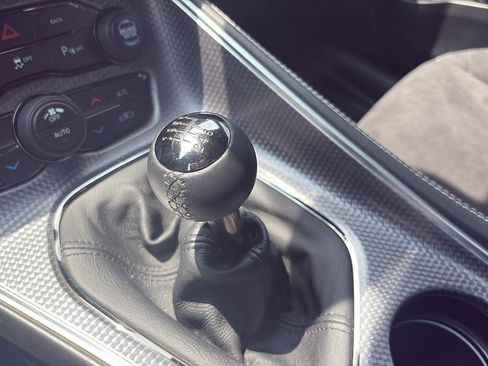 Used 2016 Dodge Challenger SRT Hellcat RWD image 25