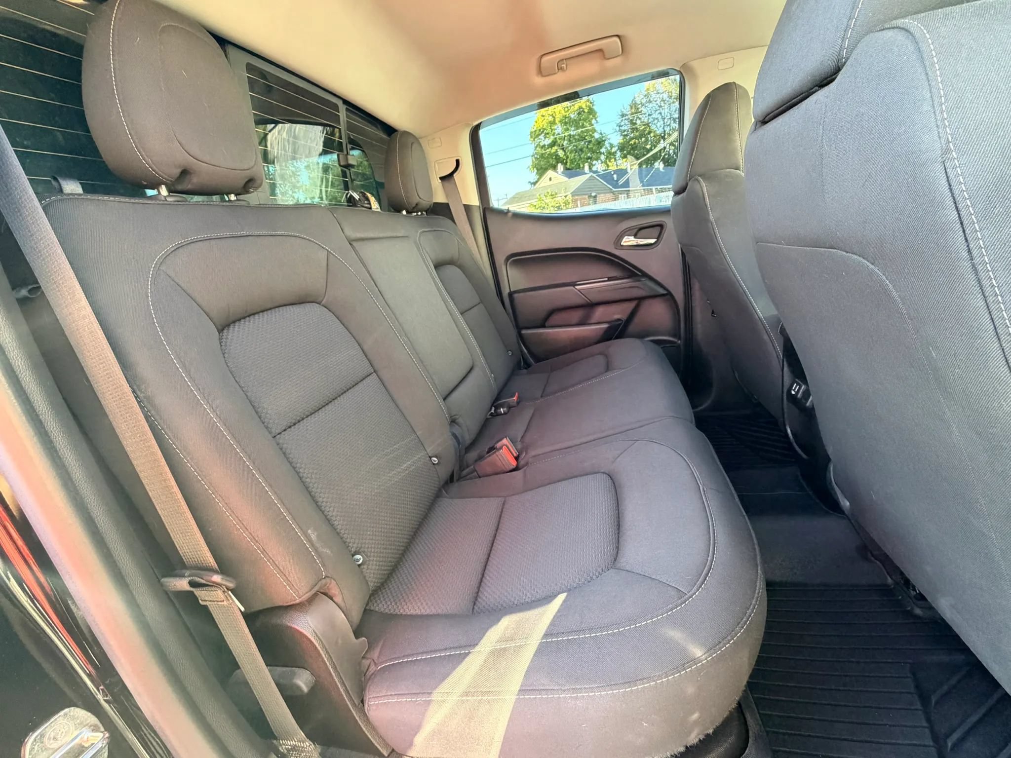 Used 2022 Chevrolet Colorado LT w/ Safety Package AWD/4WD image 20