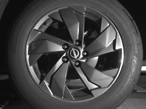 Used 2025 Nissan Rogue SV image 14