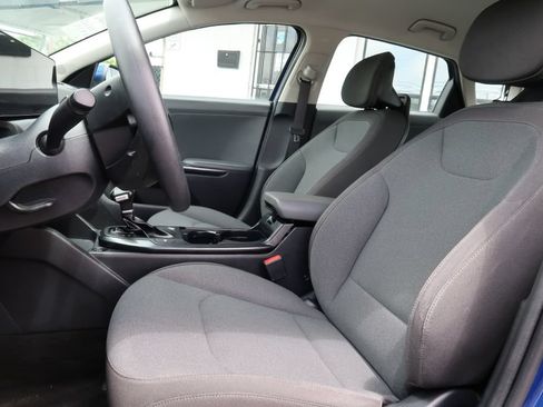 Used 2025 Kia K4 FWD image 5