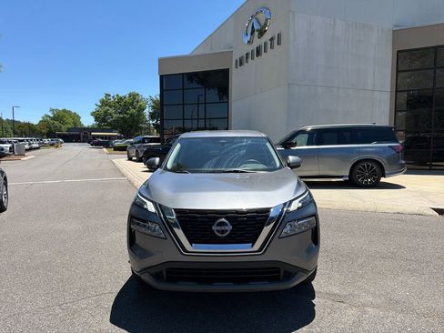 Used 2023 Nissan Rogue SV FWD image 3