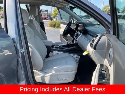 Certified 2023 Kia Sorento SX AWD/4WD image 18