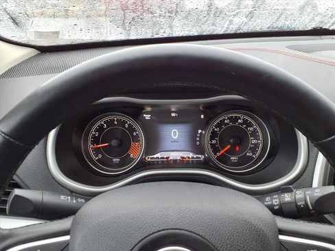 Used 2015 Jeep Cherokee Trailhawk w/ Comfort/Convenience Group image 17