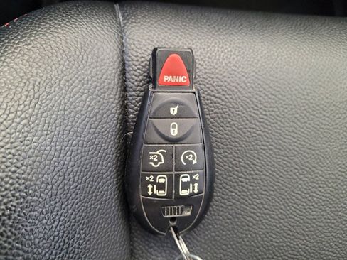 Used 2019 Dodge Grand Caravan GT FWD image 32