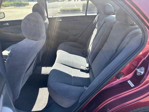Used 2004 Honda Accord EX image 21