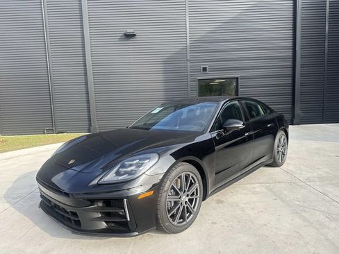 New 2026 Porsche Panamera image 1