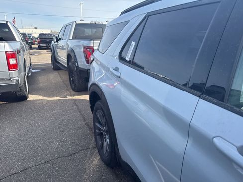 New 2026 Ford Explorer Active w/ Active Comfort Package image 13