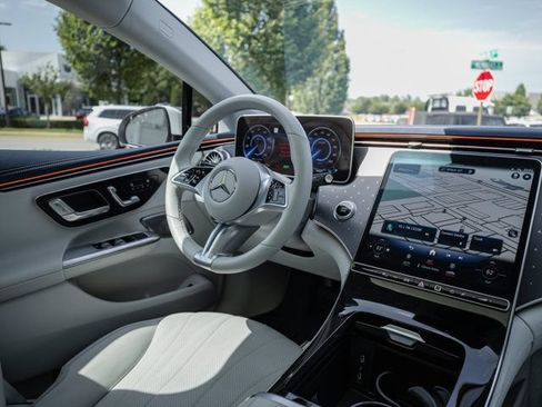 Certified 2023 Mercedes-Benz EQE 350+ 4MATIC Sedan image 18