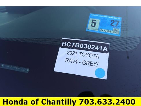 Used 2021 Toyota RAV4 SE w/ Weather & Moonroof Package AWD/4WD image 37