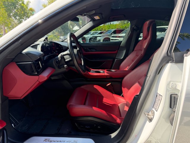Used 2020 Porsche Taycan 4S AWD/4WD image 11