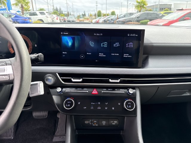 Used 2025 Hyundai Sonata SEL FWD image 20