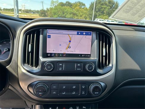 Used 2021 GMC Canyon Denali image 29