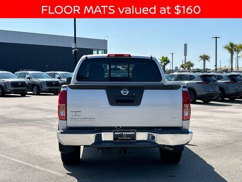 Used 2021 Nissan Frontier SV w/ SV Utility Package RWD image 4