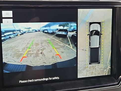 Used 2022 Ford F350 Lariat w/ Black Appearance Package image 13