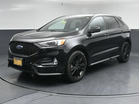 Certified 2024 Ford Edge ST-Line AWD/4WD image 3