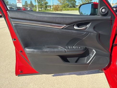 Used 2020 Honda Civic Touring image 16