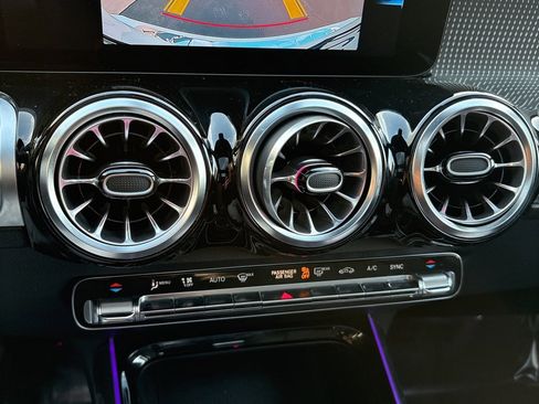 Certified 2023 Mercedes-Benz GLB 250 image 12