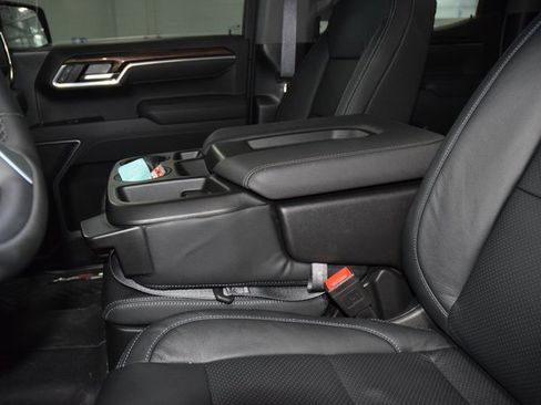 Used 2025 Chevrolet Silverado 1500 RST image 41