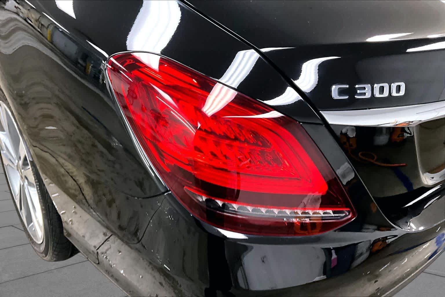 Used 2020 Mercedes-Benz C 300 4MATIC Sedan image 28