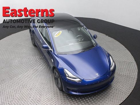 Used 2020 Tesla Model 3 Standard Range RWD image 3