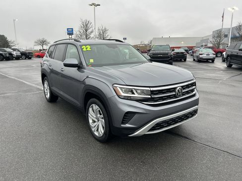 Used 2022 Volkswagen Atlas SE image 1