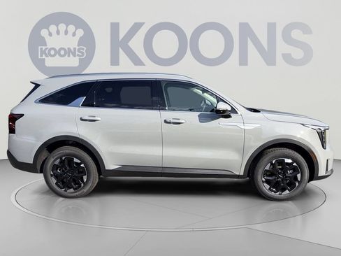 New 2026 Kia Sorento S w/ S Panoramic Sunroof Package AWD/4WD image 8