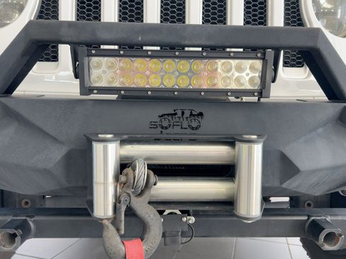 Used 2021 Jeep Wrangler Unlimited Sahara image 39