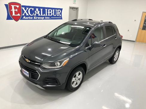 Used 2018 Chevrolet Trax LT w/ LT Convenience Package image 42