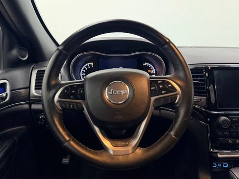 Used 2019 Jeep Grand Cherokee Limited AWD/4WD image 15