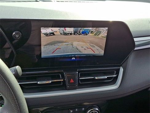 Used 2025 Chevrolet TrailBlazer LT image 18