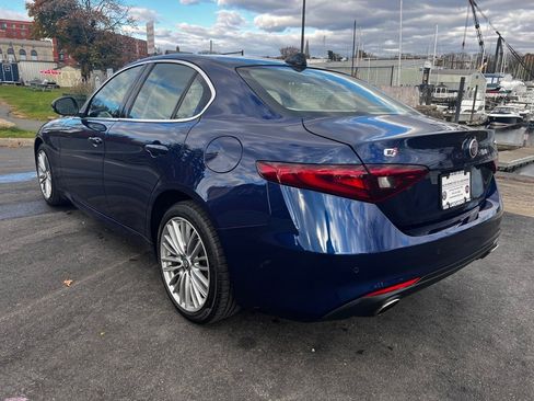 Used 2019 Alfa Romeo Giulia Ti w/ Quick Order Package 22X Lusso image 6