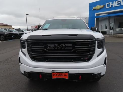 Certified 2025 GMC Sierra 1500 AT4 w/ AT4 Premium Package AWD/4WD image 2