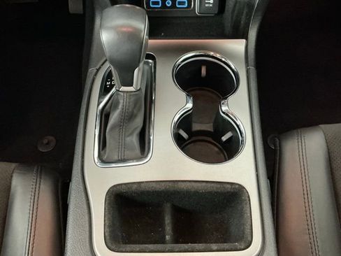 Used 2019 Jeep Grand Cherokee Altitude RWD image 22