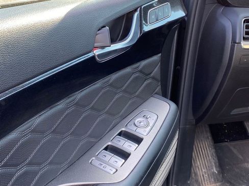 Used 2020 Hyundai Palisade Limited image 11