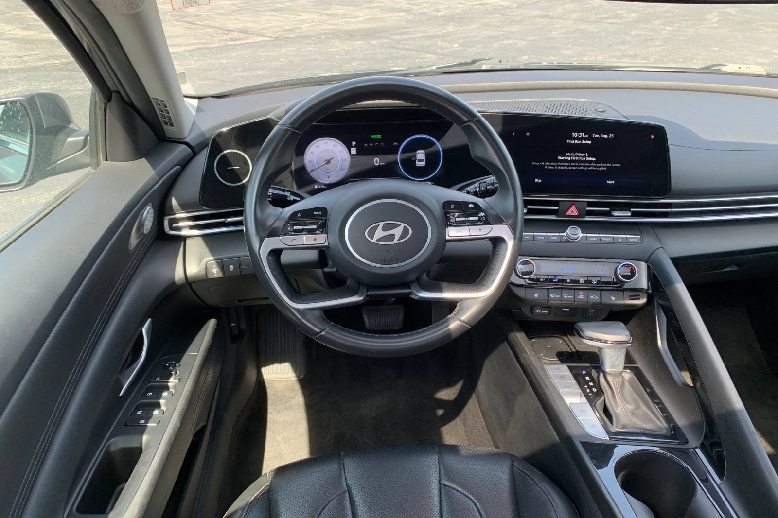 Used 2024 Hyundai Elantra Limited FWD image 17