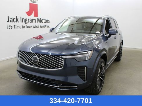 New 2026 Volvo XC90 T8 Ultra w/ Protection Package Premier image 1