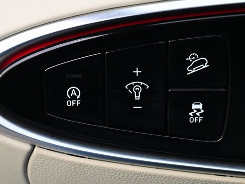 Used 2025 Genesis GV70 2.5T Select w/ Advanced Package image 25