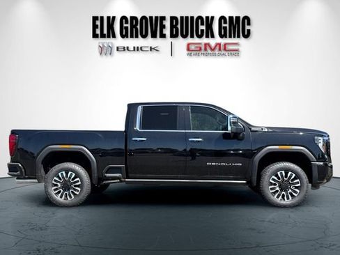 New 2026 GMC Sierra 3500 Denali Ultimate AWD/4WD image 3