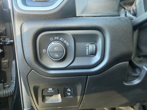 Used 2020 RAM 1500 Big Horn image 47