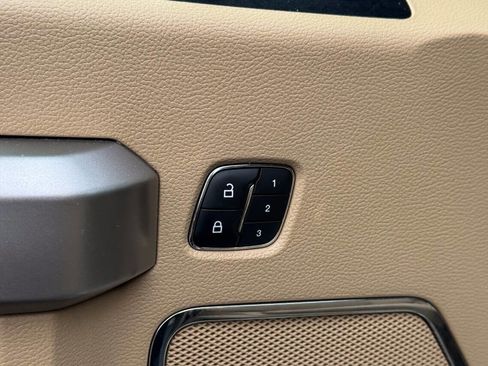 Used 2020 Ford F150 Lariat w/ Equipment Group 502A Luxury image 28