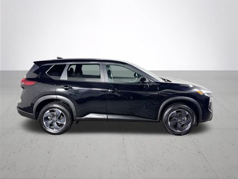Used 2024 Nissan Rogue SV AWD/4WD image 5