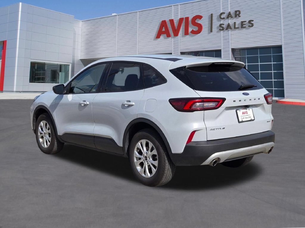 Used 2025 Ford Escape Active AWD/4WD image 9