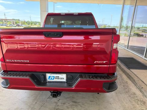 Used 2025 Chevrolet Silverado 1500 RST AWD/4WD image 5