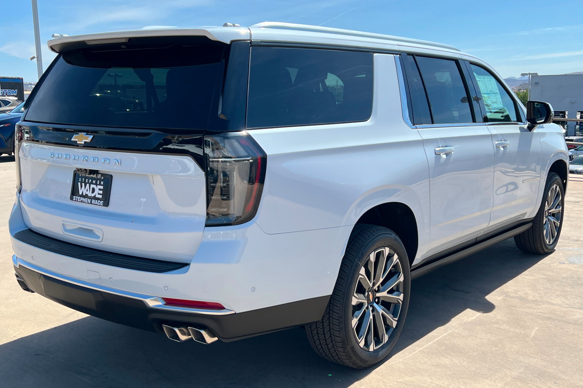 New 2026 Chevrolet Suburban High Country AWD/4WD image 6