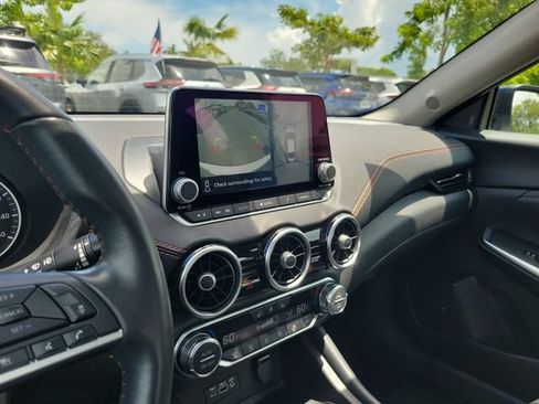Used 2023 Nissan Sentra SR w/ SR Premium Package FWD image 24