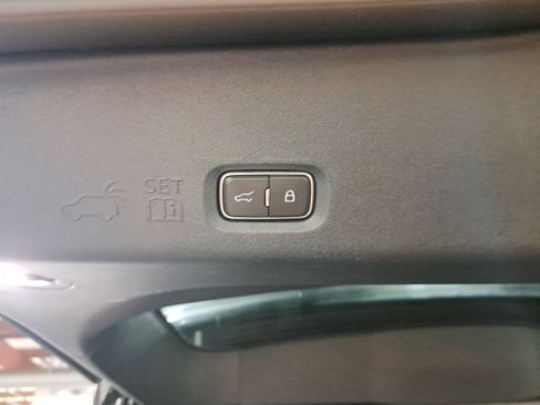 Used 2025 Ford Expedition Tremor AWD/4WD image 14