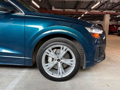 Used 2019 Audi Q8 Prestige w/ Luxury Package AWD/4WD image 11
