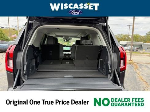 New 2025 Ford Expedition Active image 12