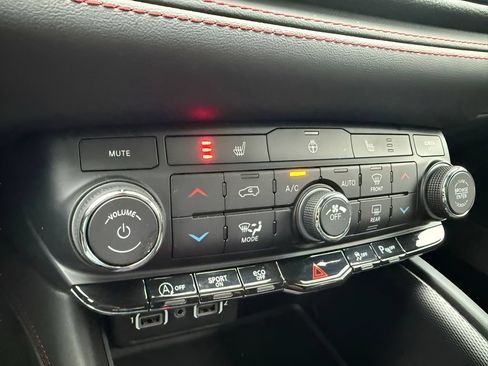 Used 2026 Dodge Durango GT RWD image 27