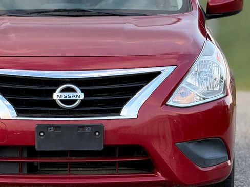Used 2015 Nissan Versa SV image 12